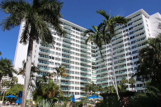 Coral Ridge Towers  photo 2